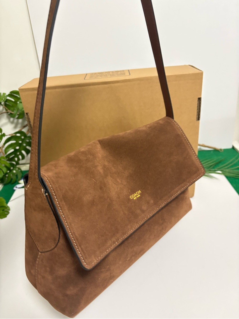 Coach Brown Suede Shoulder Bag with Gold Logo - Picture 3 of 7